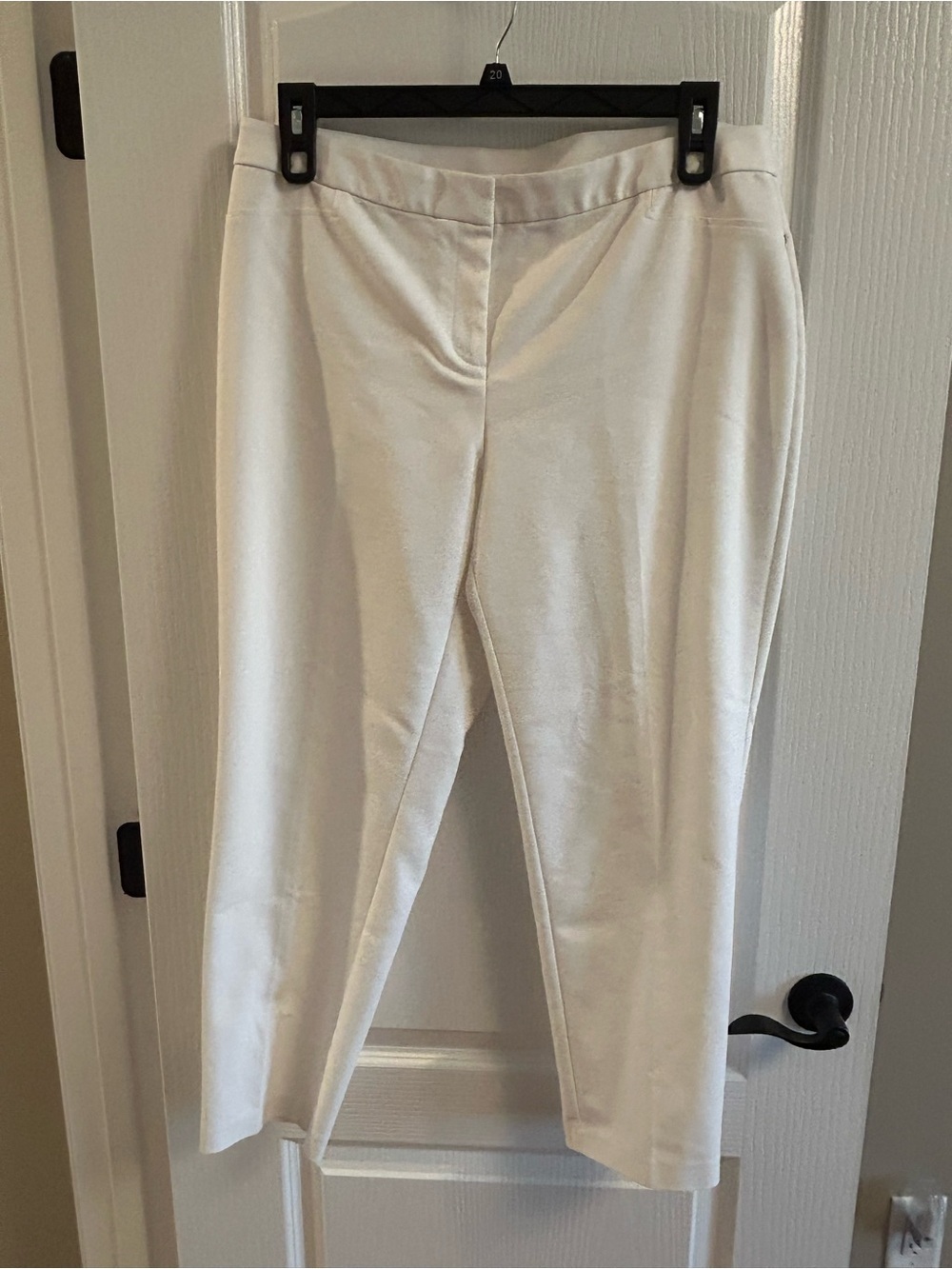 Rafaella White Cropped Ponte Pull-On Ankle Pants